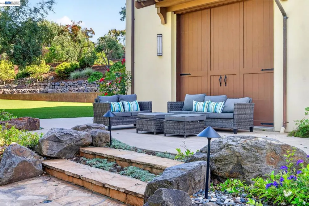 2751 Crellin RD Pleasanton, CA 94566