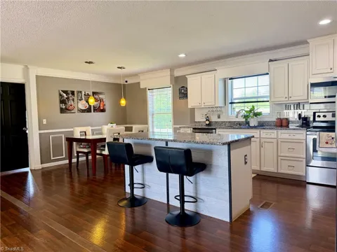 1001 Byrds Curve Road