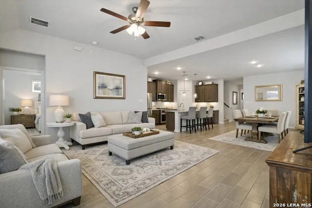 1606 Couser New Braunfels, TX 78132