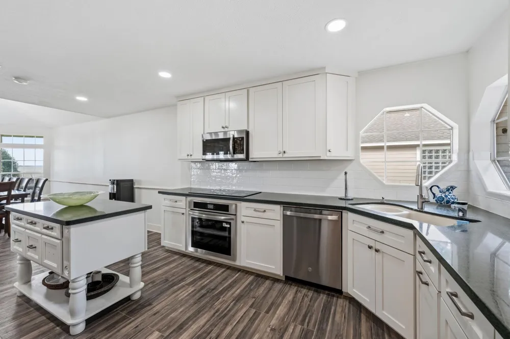 151 Lake Oaks Boulevard Coldspring, TX 77331