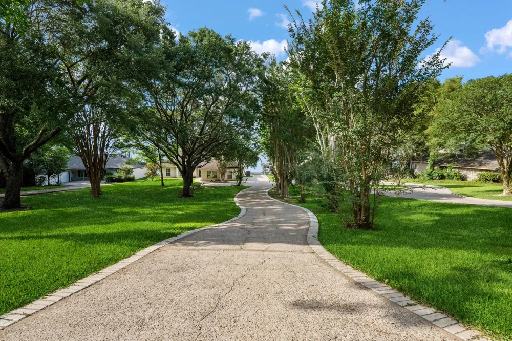 151 Lake Oaks Boulevard Coldspring, TX 77331