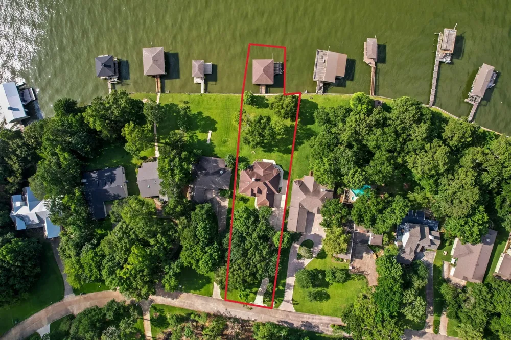 151 Lake Oaks Boulevard Coldspring, TX 77331