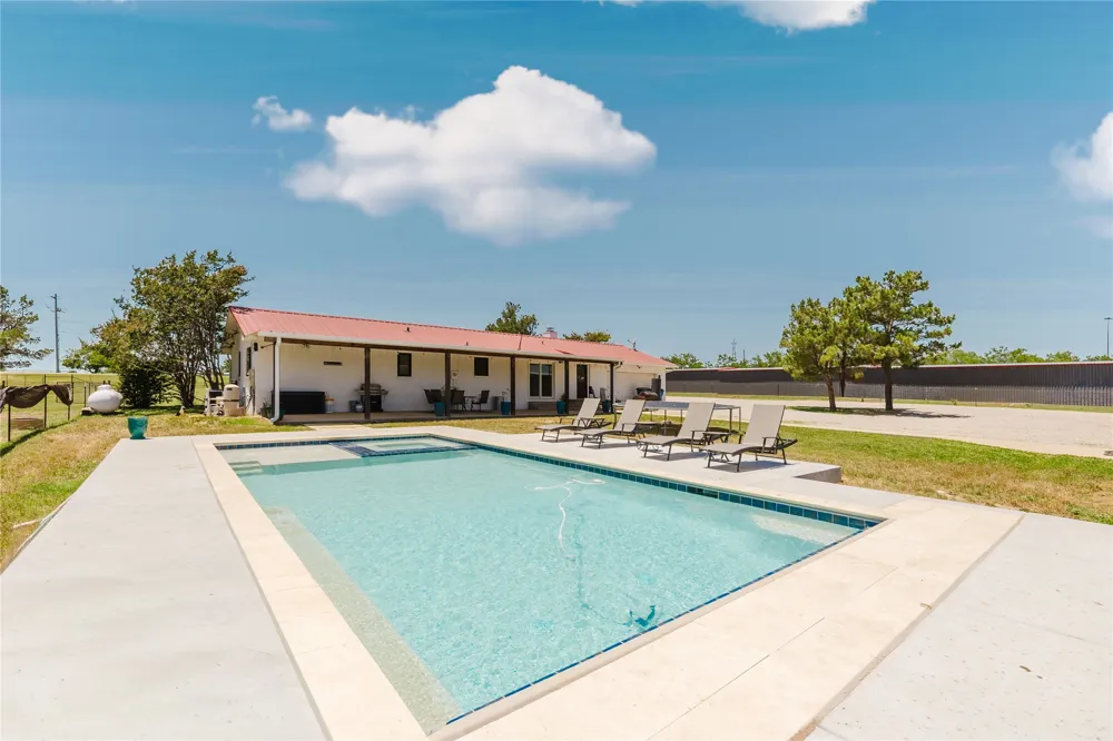 6217 Highway 183 Cisco, TX 76437