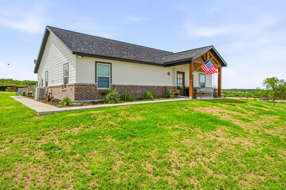 930 County Road 161 Road Stephenville, TX 76401