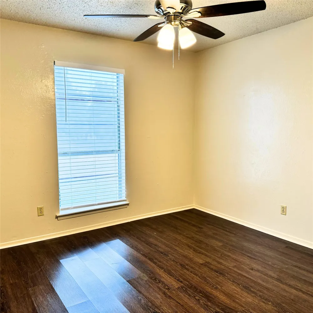 628 Taylor Court Duncanville, TX 75137