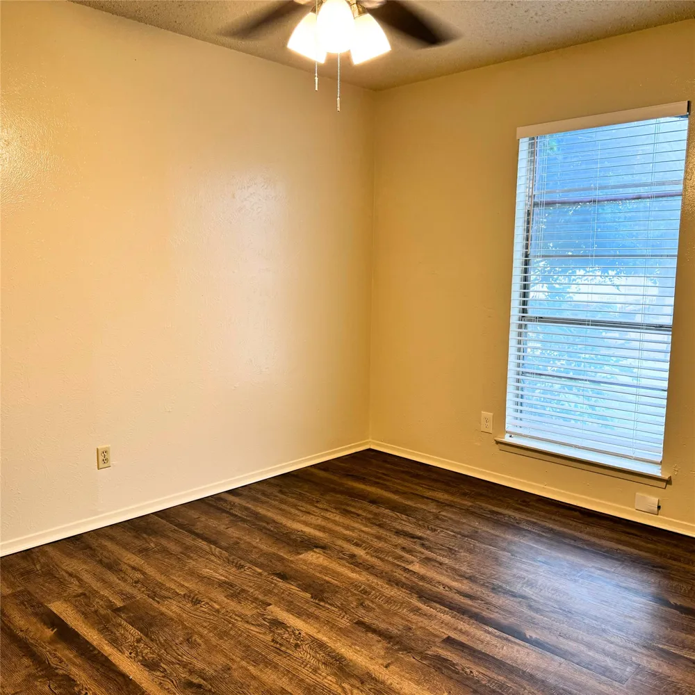 628 Taylor Court Duncanville, TX 75137