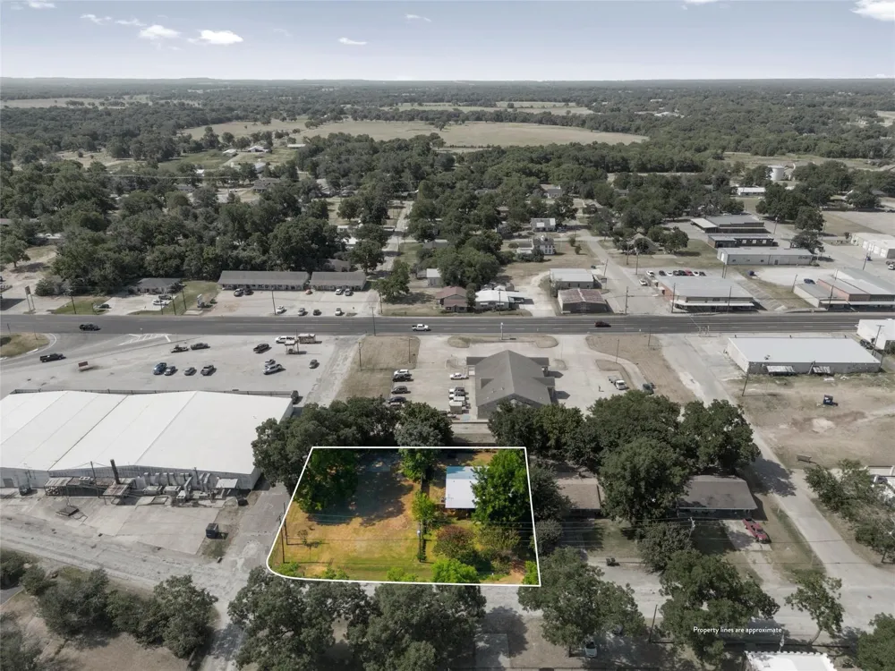 313 E Main Street Fairfield, TX 75840