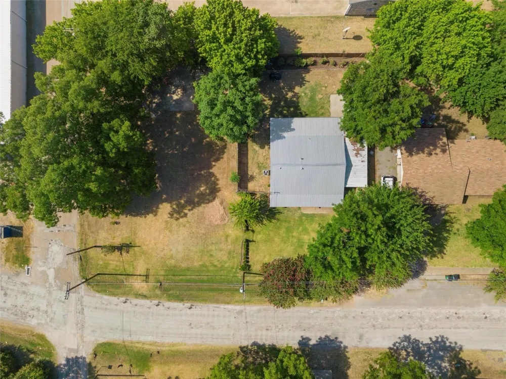 313 E Main Street Fairfield, TX 75840