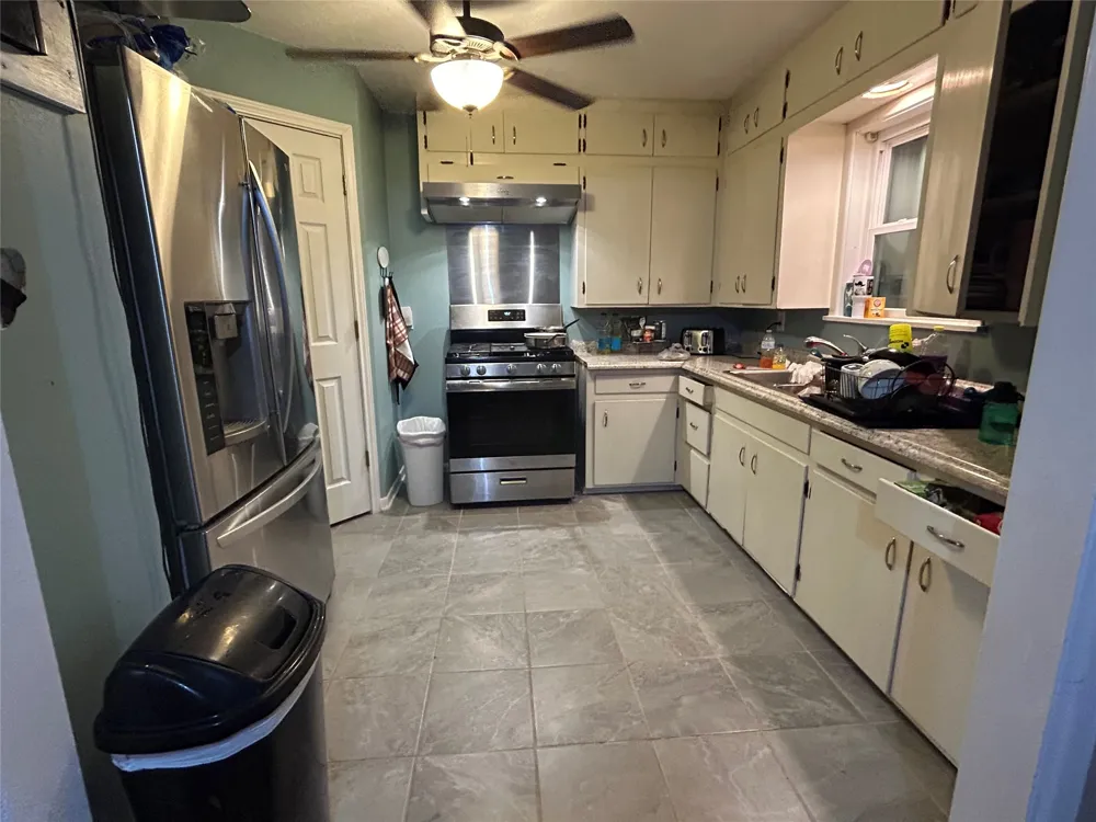 313 E Main Street Fairfield, TX 75840