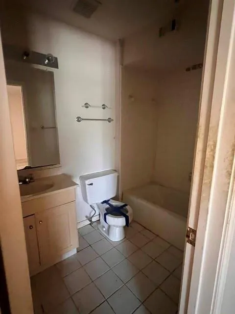 6304 S Rice Avenue Bellaire, TX 77401