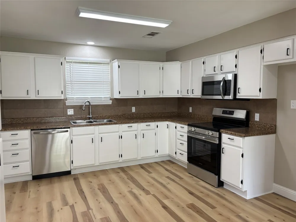 10302 County Road 3705 Quinlan, TX 75474