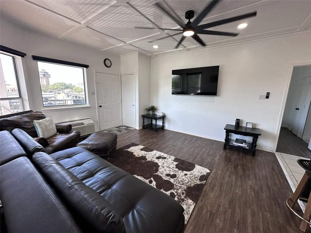 2164 Tanglewood Boulevard #B202 Pottsboro, TX 75076
