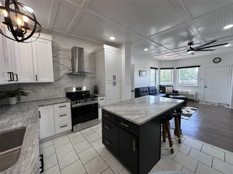 2164 Tanglewood Boulevard #B202