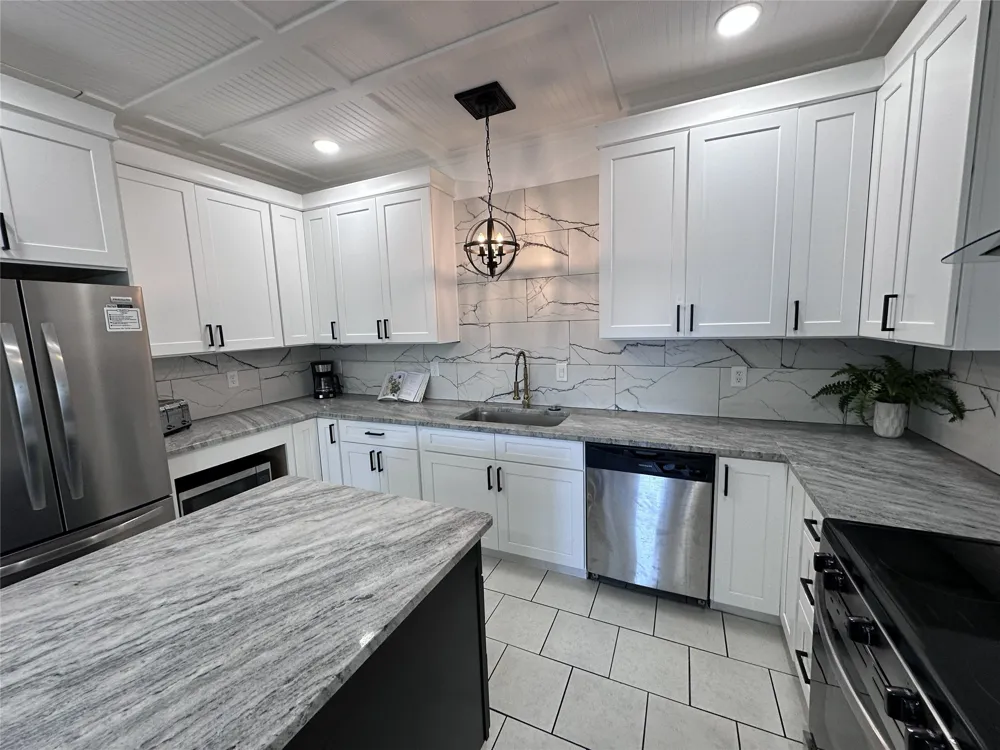 2164 Tanglewood Boulevard #B202 Pottsboro, TX 75076