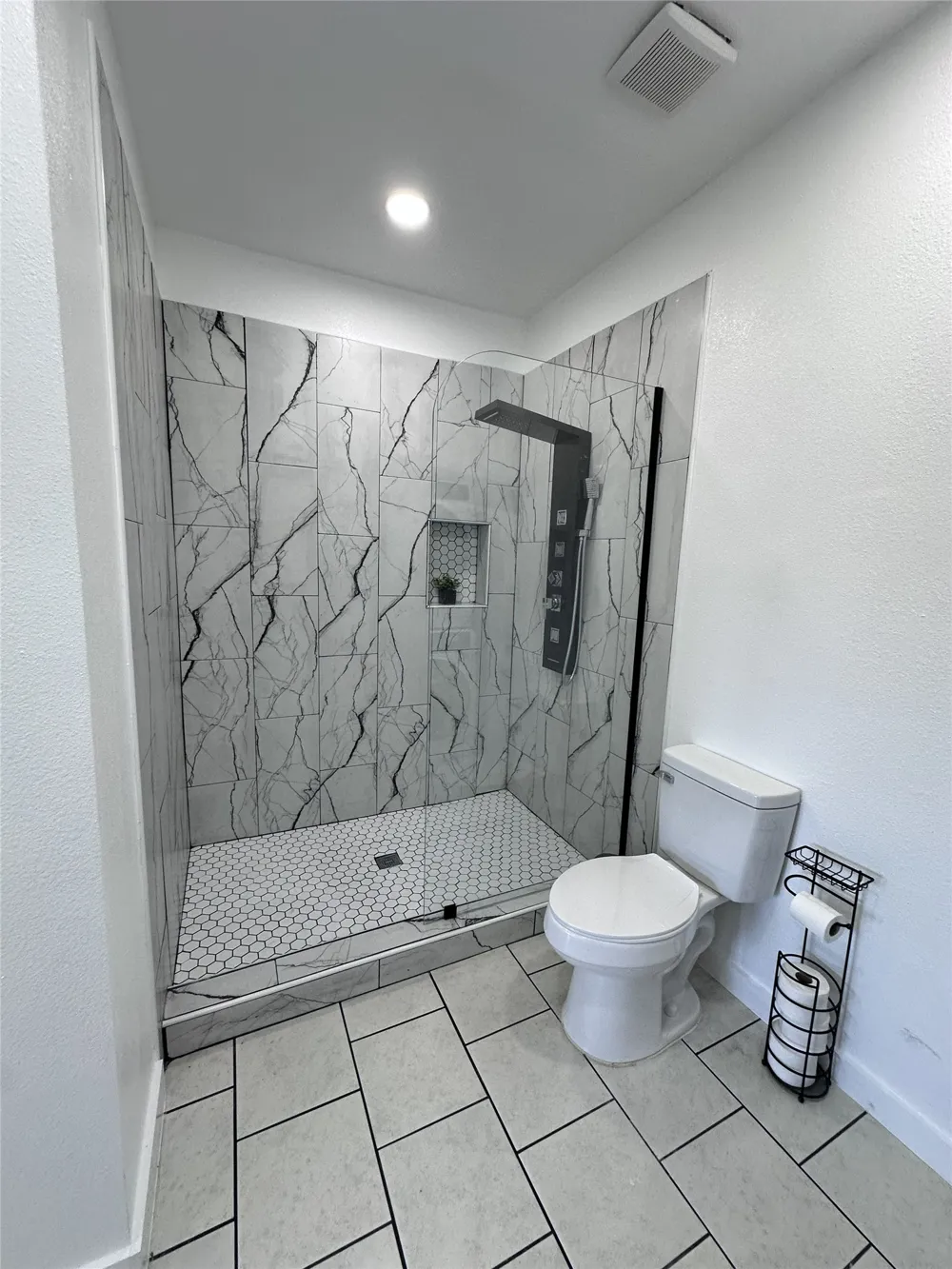 2164 Tanglewood Boulevard #B202 Pottsboro, TX 75076