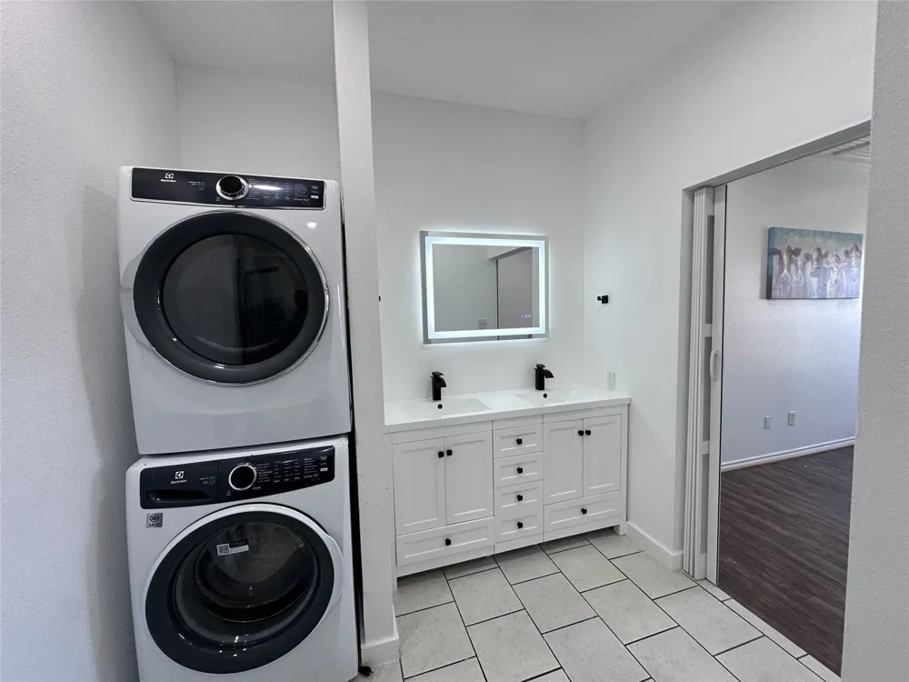 2164 Tanglewood Boulevard #B202 Pottsboro, TX 75076