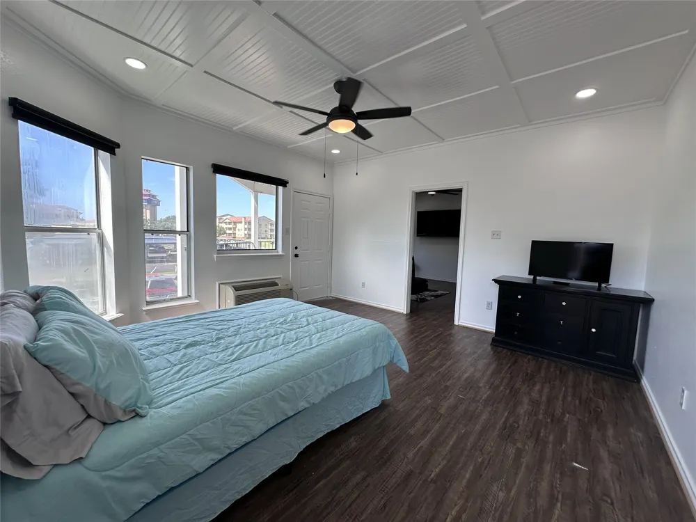 2164 Tanglewood Boulevard #B202 Pottsboro, TX 75076