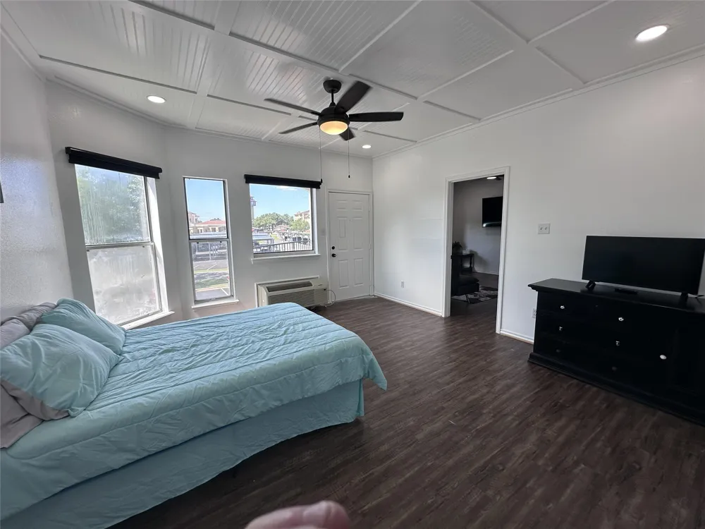 2164 Tanglewood Boulevard #B202 Pottsboro, TX 75076