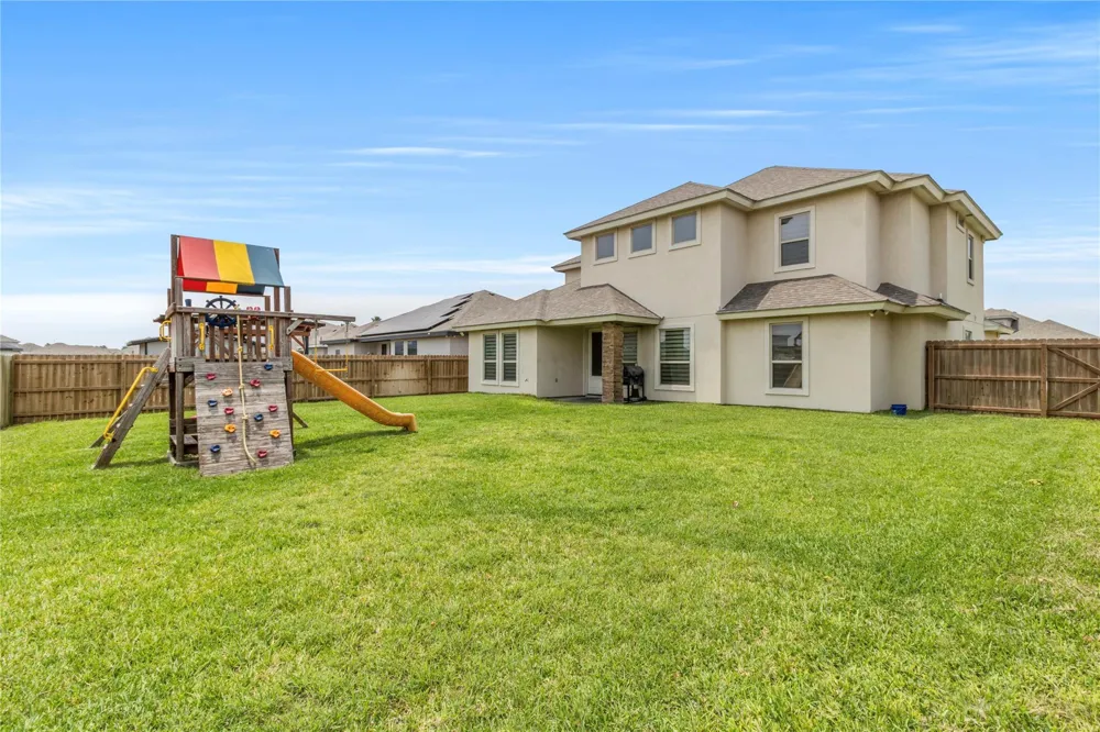2016 Santa Fe Circle Edinburg, TX 78542