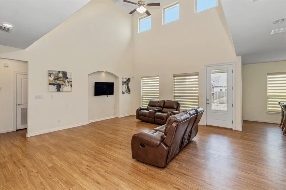 2016 Santa Fe Circle Edinburg, TX 78542