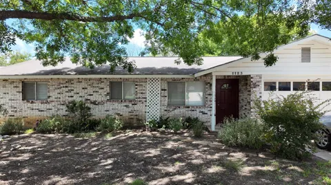 1123 Warbler Drive