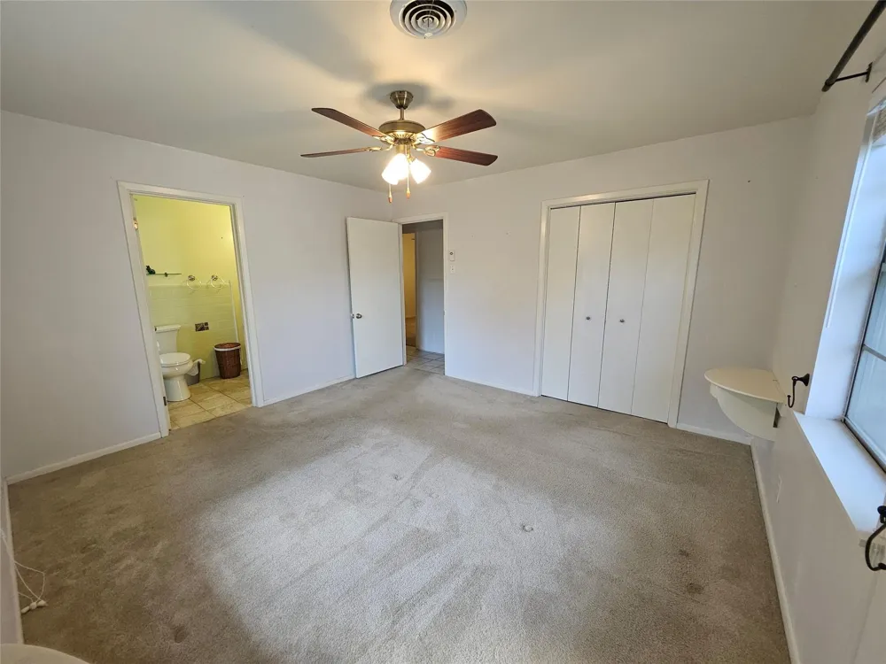 1123 Warbler Drive Kerrville, TX 78028