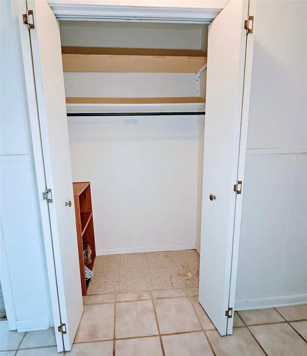 1123 Warbler Drive Kerrville, TX 78028