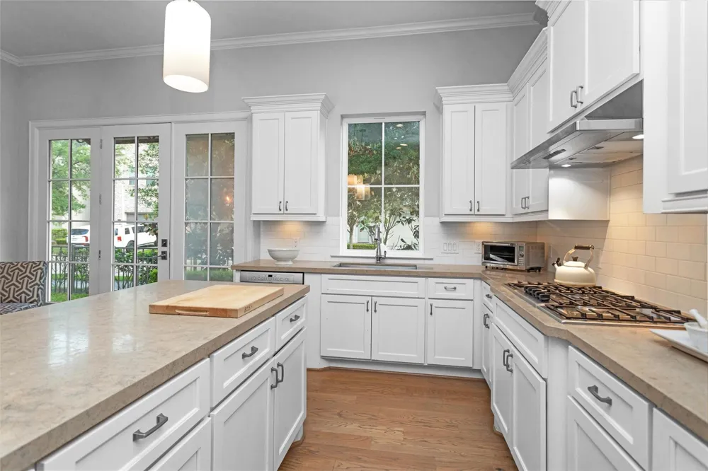 270 Green Boulevard Shenandoah, TX 77384