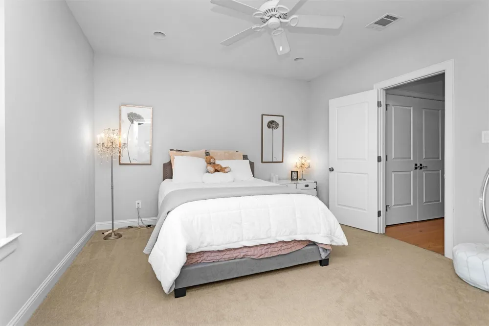 270 Green Boulevard Shenandoah, TX 77384
