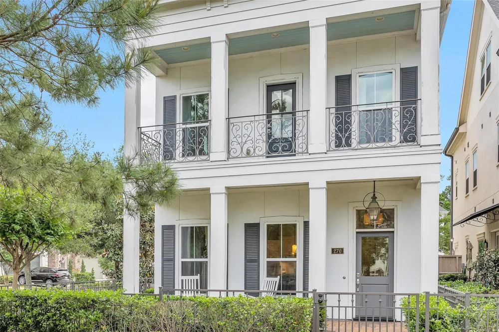 270 Green Boulevard Shenandoah, TX 77384