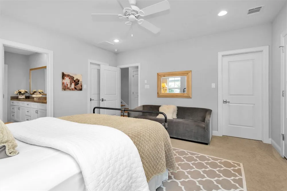 270 Green Boulevard Shenandoah, TX 77384