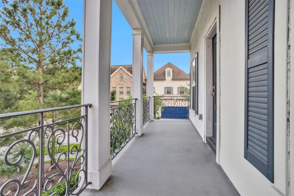 270 Green Boulevard Shenandoah, TX 77384