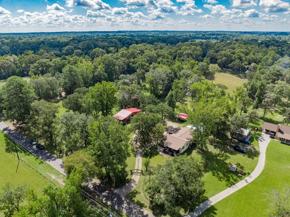 815 VZ County Road 4409 Ben Wheeler, TX 75754