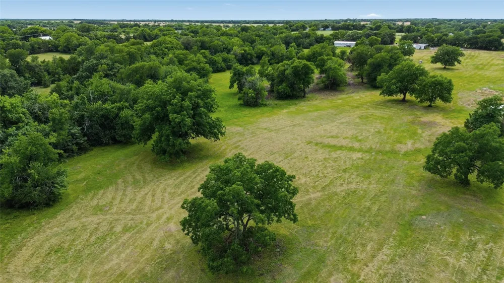 County Road 3090 Ben Franklin, TX 75415