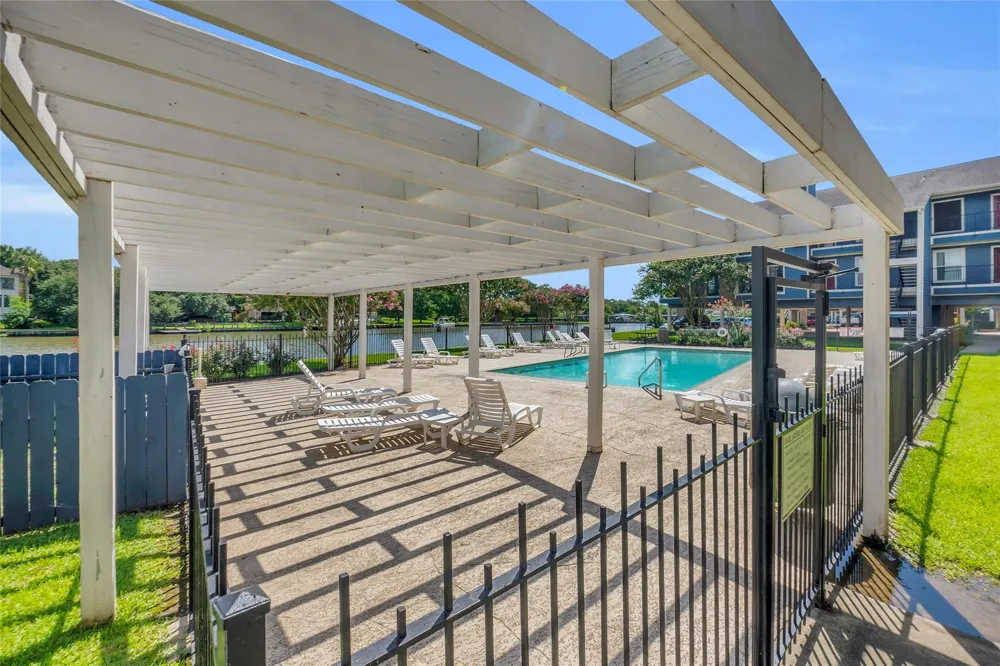 18511 Egret Bay Boulevard #502 Webster, TX 77058