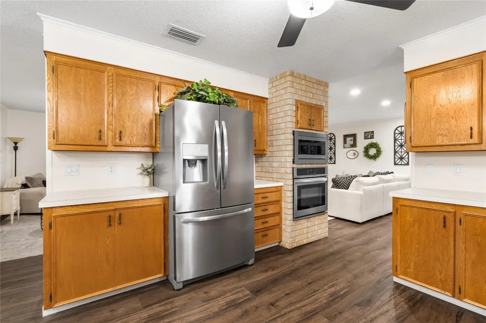 113 Suffolk Lane Hallettsville, TX 77964
