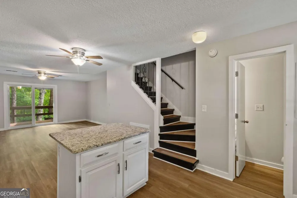 29 Mountain View CT Waleska, GA 30183