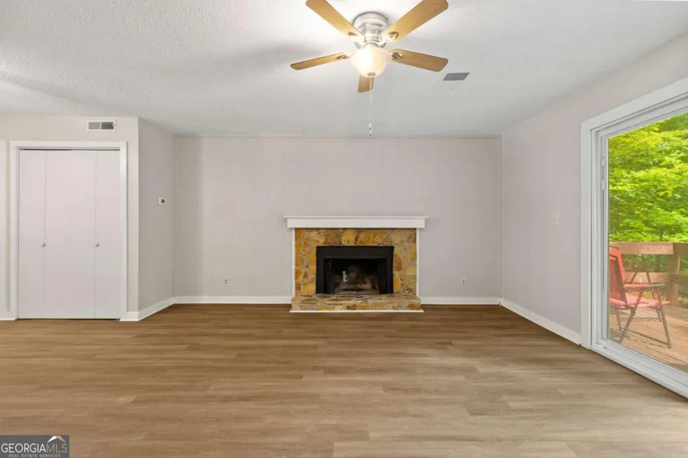 29 Mountain View CT Waleska, GA 30183