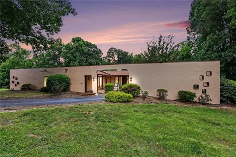 5427 Tallwood Estates Drive