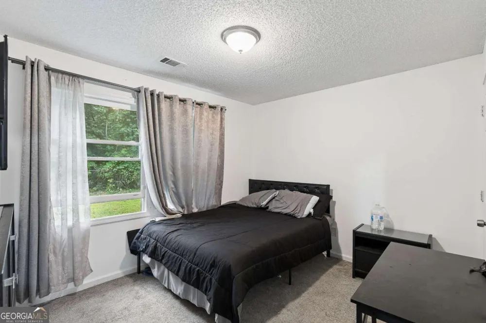 1822 Slate RD Ellenwood, GA 30294