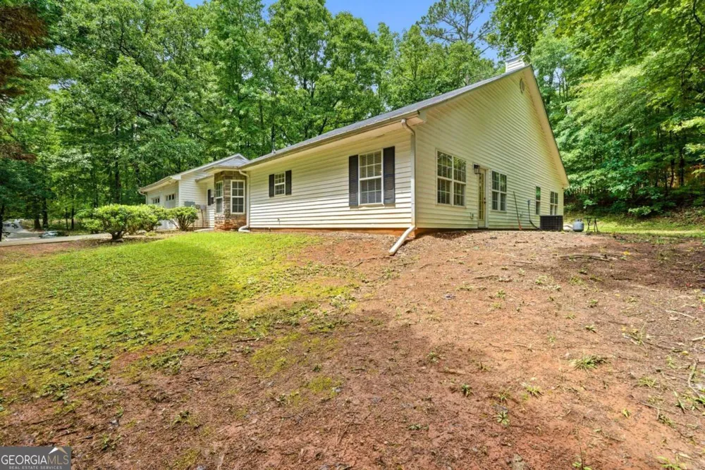 359 Cannongate RD Sharpsburg, GA 30277