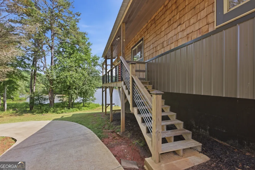 456 Oak Springs RD Clarkesville, GA 30523