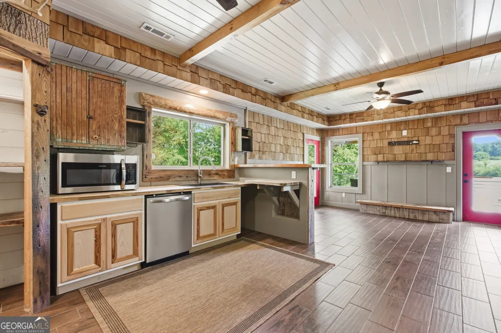 456 Oak Springs RD Clarkesville, GA 30523