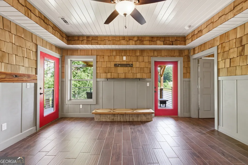 456 Oak Springs RD Clarkesville, GA 30523