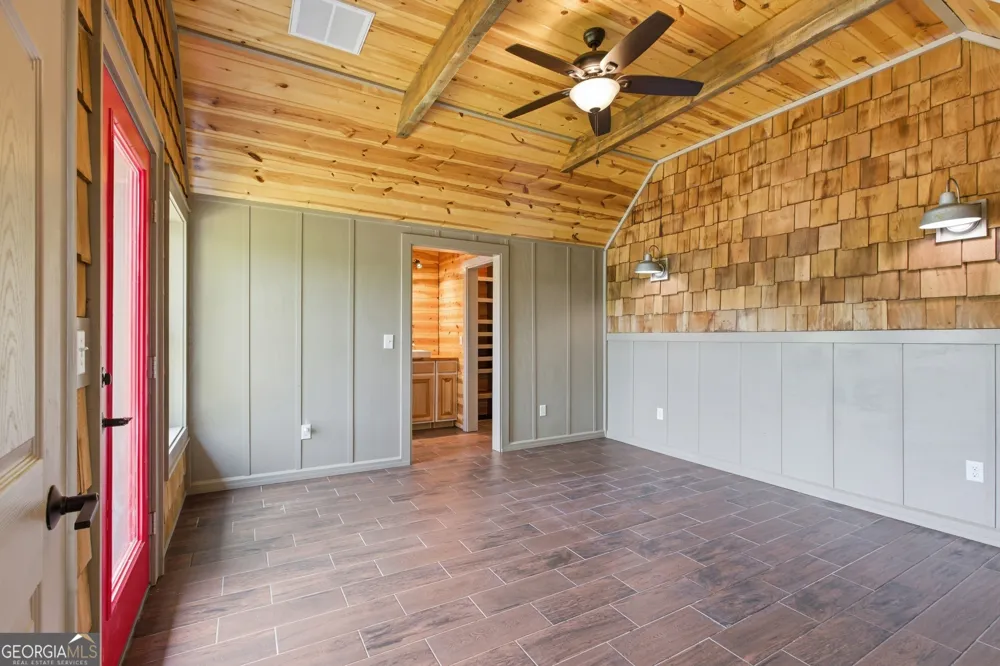 456 Oak Springs RD Clarkesville, GA 30523