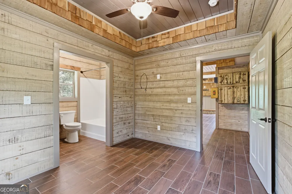 456 Oak Springs RD Clarkesville, GA 30523