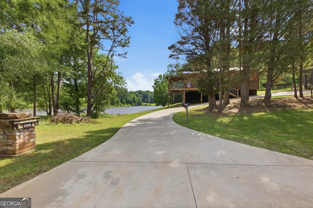 456 Oak Springs RD Clarkesville, GA 30523