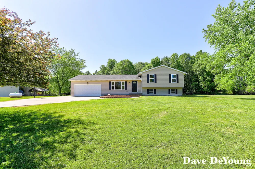 6756 119th Avenue Fennville, MI 49408