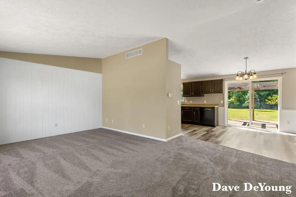 6756 119th Avenue Fennville, MI 49408