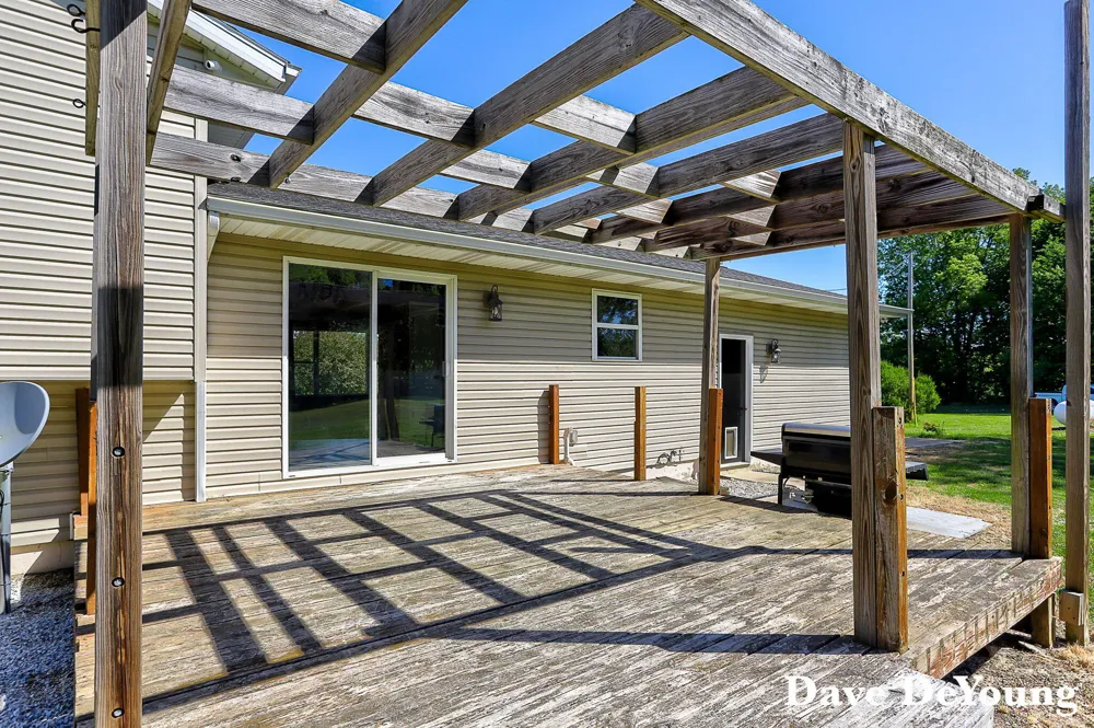 6756 119th Avenue Fennville, MI 49408